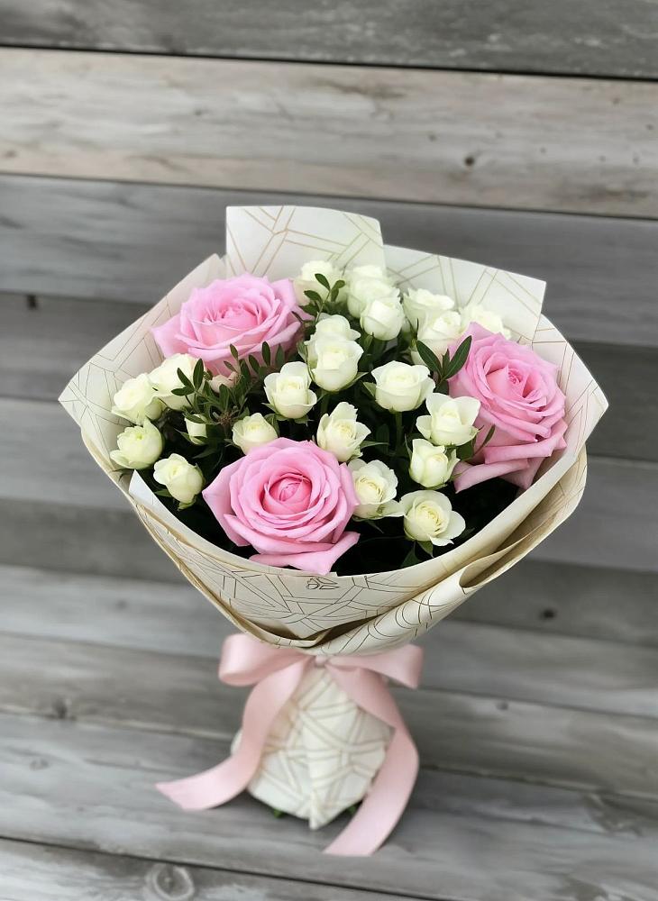 Букет цветов из: Розы в Хучнях