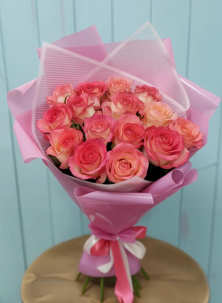 Букет 15 Розовых роз Равель в Хучнях