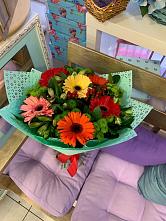 Букет цветов из:  Герберы, Хризантемы и Альстромерии #REPLACE_PRED# Хучнях