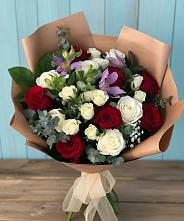 Букет цветов из:  Розы и Альстромерии #REPLACE_PRED# Хучнях