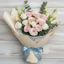 Букет цветов из:  Лизиантусы в Хучнях