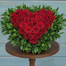 Цветочная композиция из Розы в виде сердца #REPLACE_PRED# Хучнях