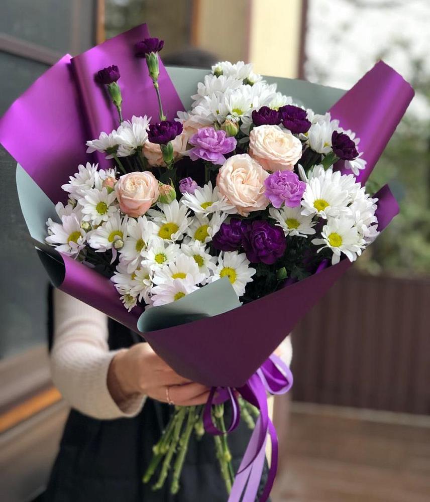 Букет цветов из: Хризантемы, Гвоздики и Розы в Хучнях