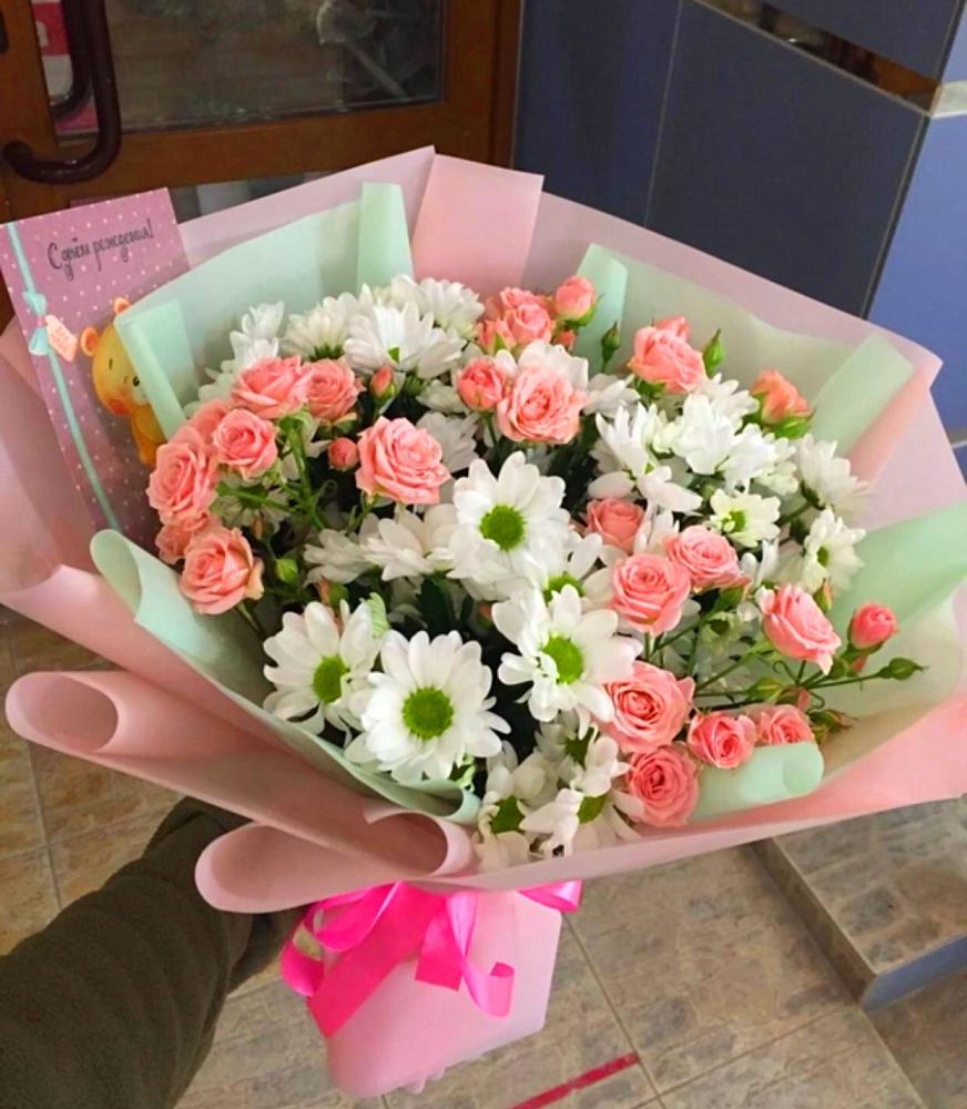 Букет цветов из: Розы и Хризантемы в Хучнях