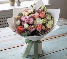 Букет цветов из:  Розы, Лизиантусы и Гвоздики #REPLACE_PRED# Хучнях