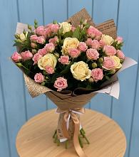 Букет цветов из:  Розы в Хучнях