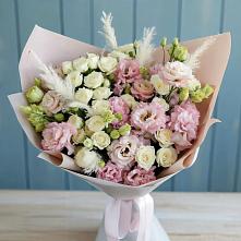 Букет цветов из:  Альстромерии и Розы в Хучнях