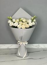 Букет цветов из:  Розы и Лизиантусы в Хучнях